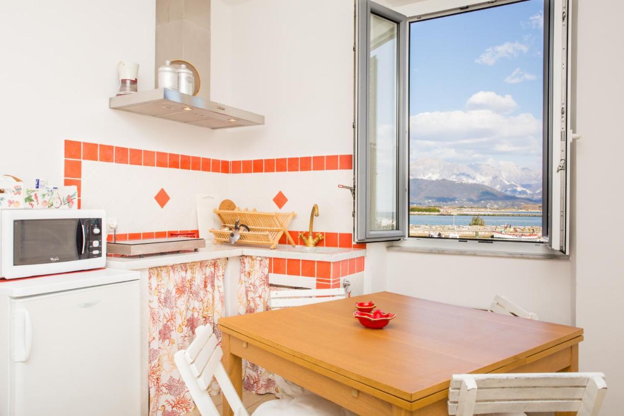 La Casa Della Tilde Appartement Bocca di Magra Buitenkant foto
