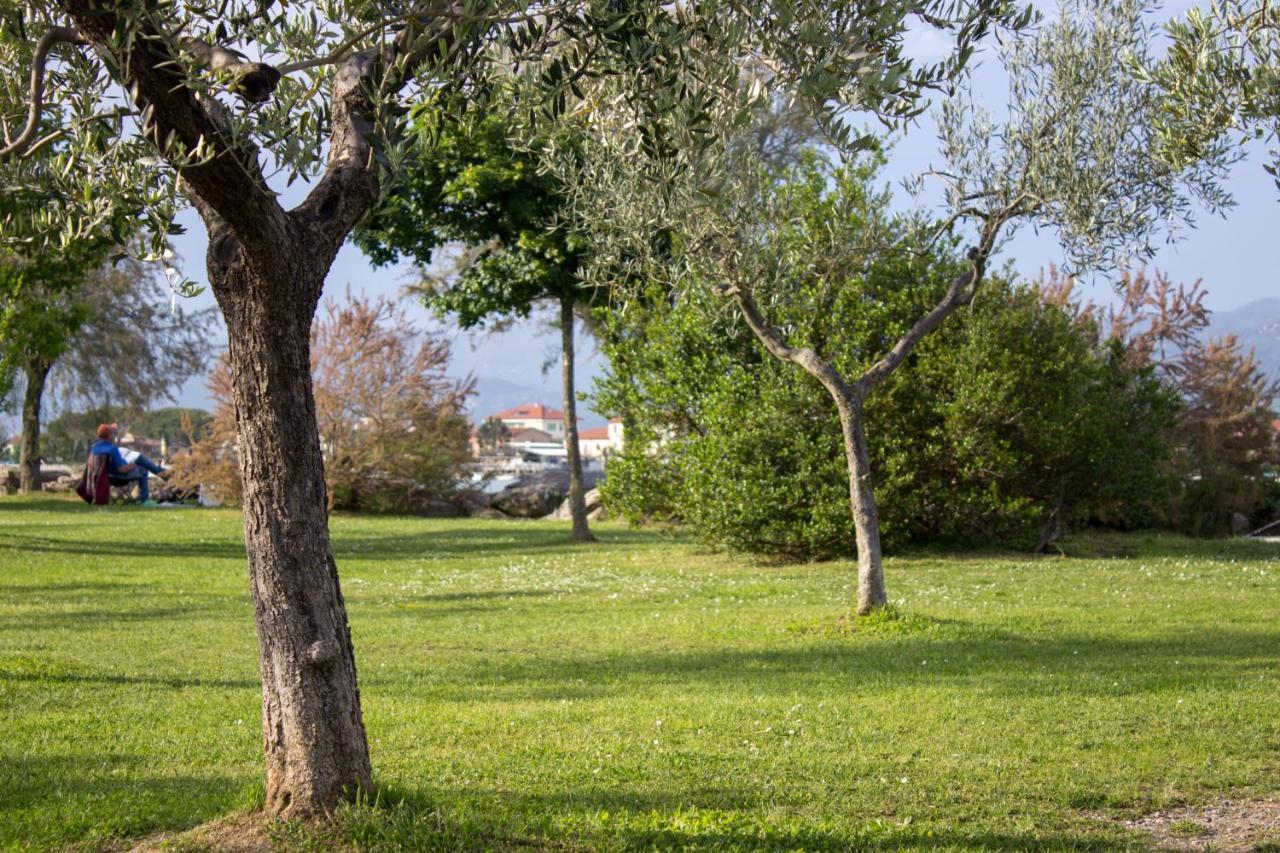 La Casa Della Tilde Appartement Bocca di Magra Buitenkant foto