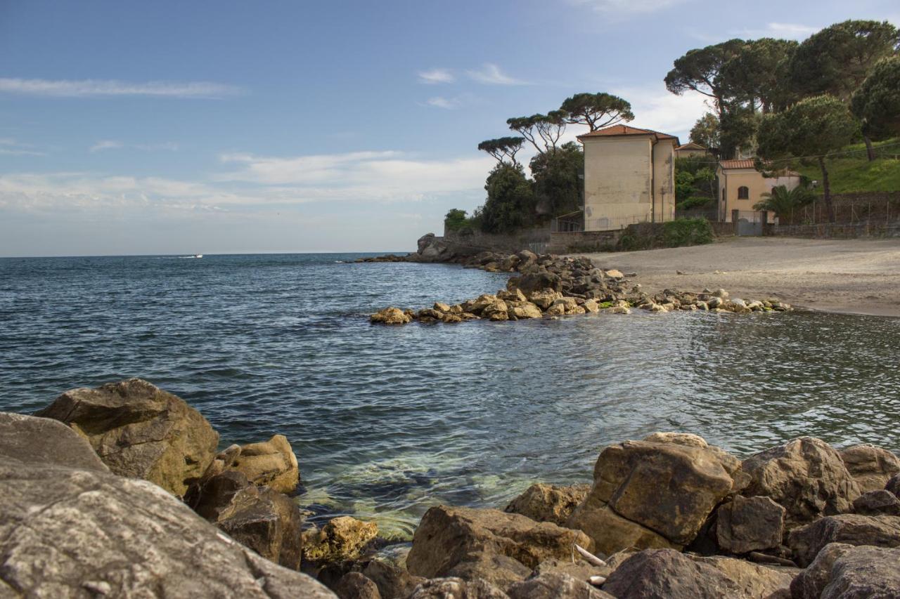 La Casa Della Tilde Appartement Bocca di Magra Buitenkant foto