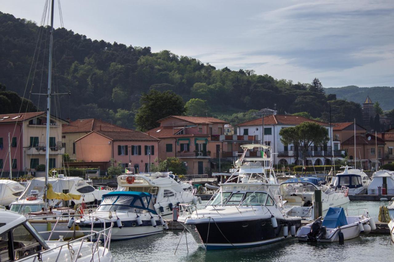 La Casa Della Tilde Appartement Bocca di Magra Buitenkant foto